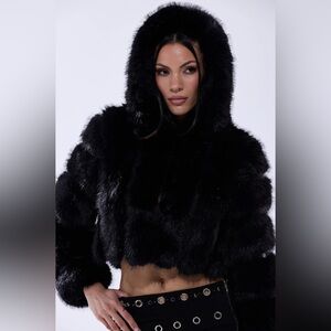 ☃️ELEGANT BLACK FAUX FUR HOODED JACKET❄️SUPER SOFT & FUN🥰SZ 1X‼️ GET HER NOW❣️